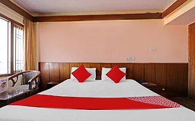 Hotel Yadgar 3*